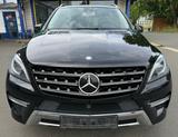 Mercedes-Benz ML 350 4MATIC *AMG*NAVI*XENON*AHK*SCHECKHEFT* - Mercedes-Benz ML 350: Schwarz