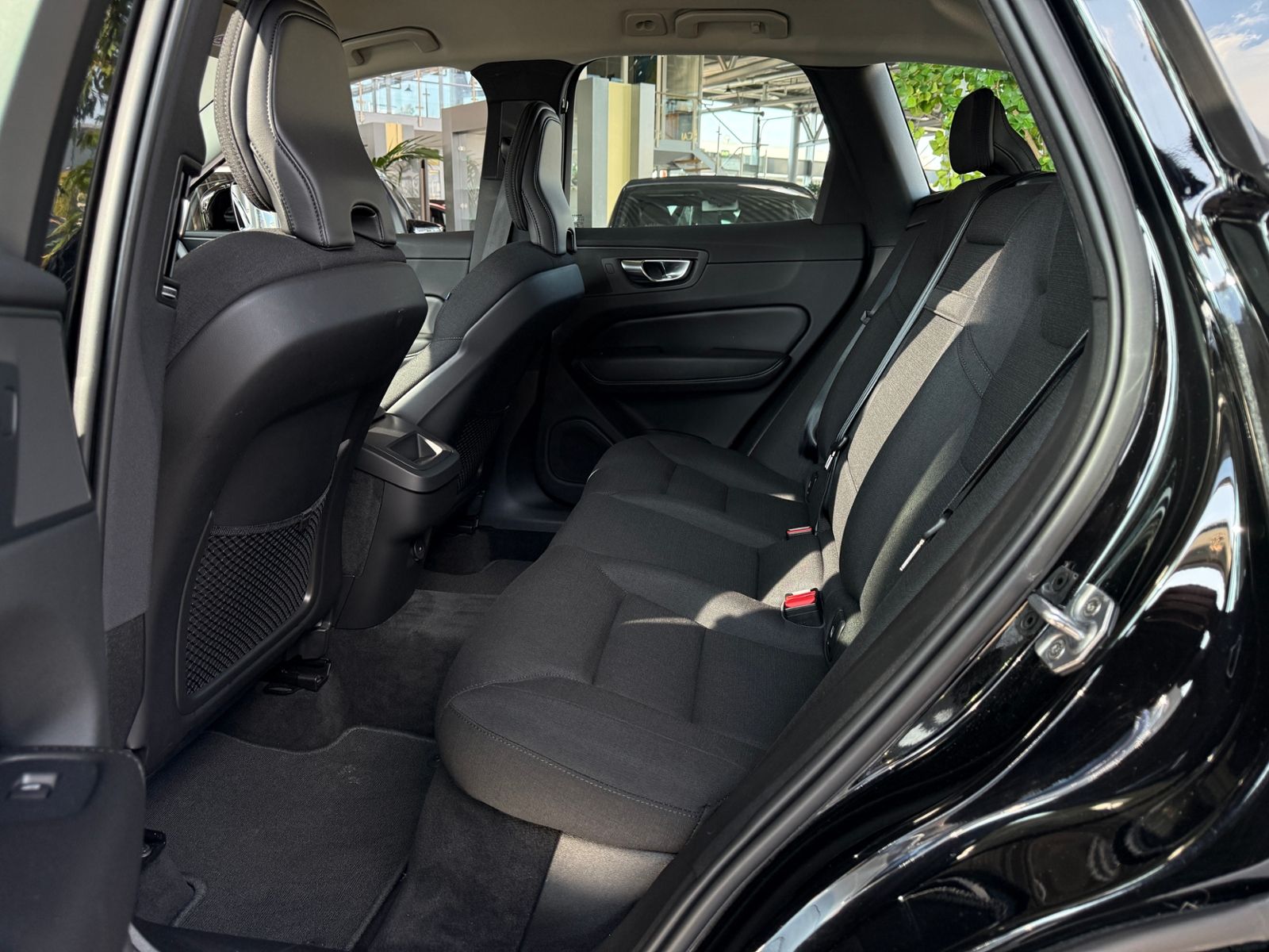 Fahrzeugabbildung Volvo XC60 Momentum Pro AHK LED RFK