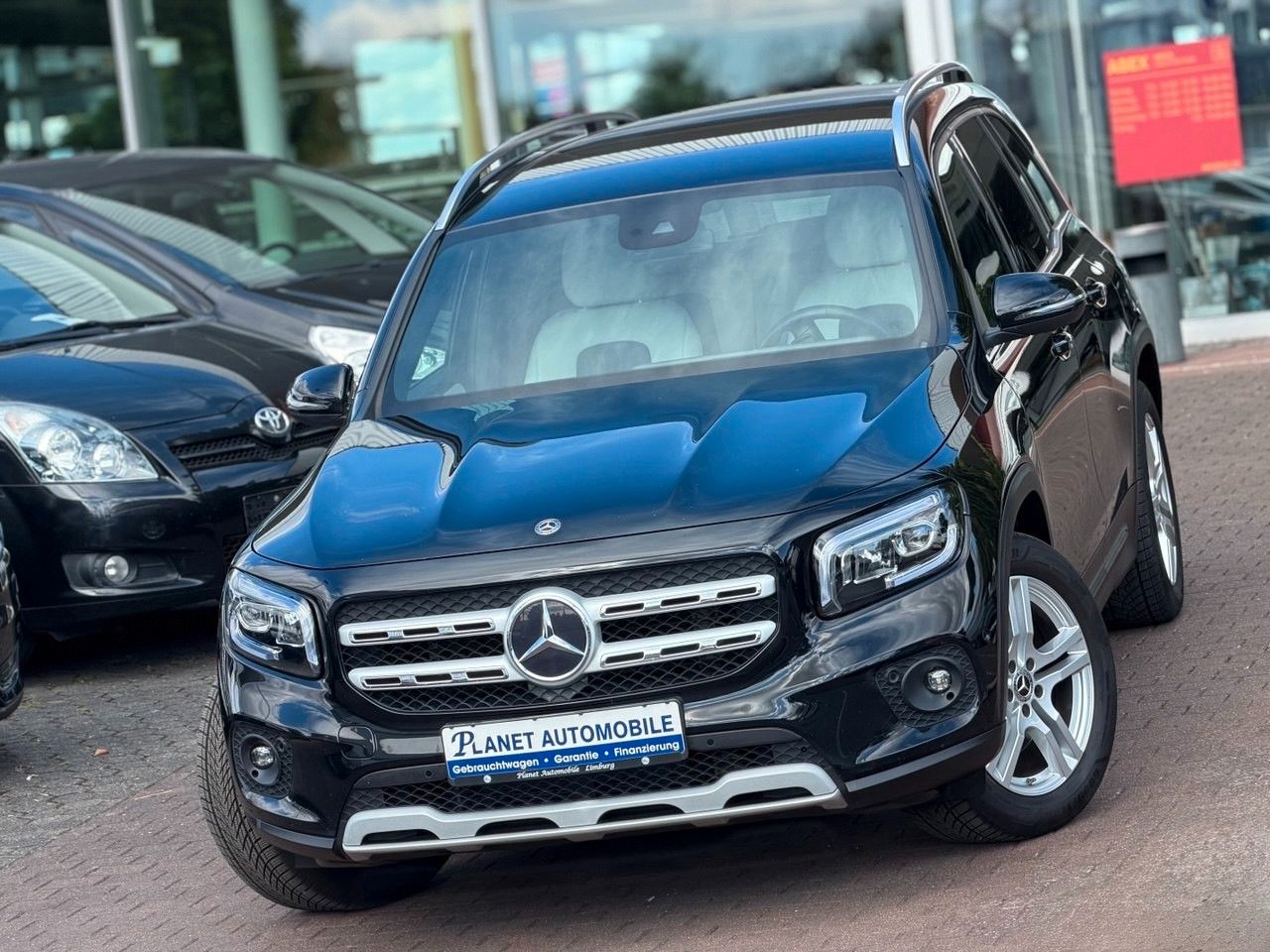 Mercedes GLB 180 - 1