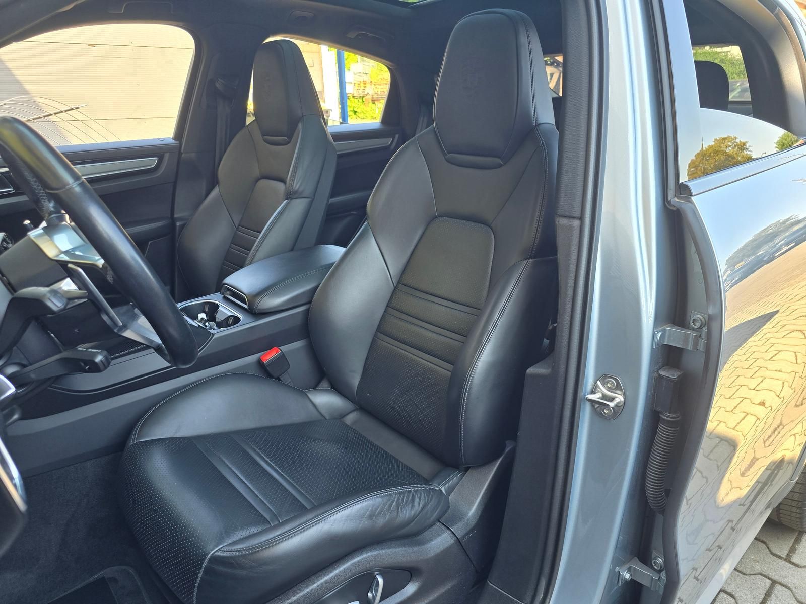 Porsche Cayenne Coupe 3.0 V6°HUD°Bose°Pano°360°ACC°Spur° foto 10