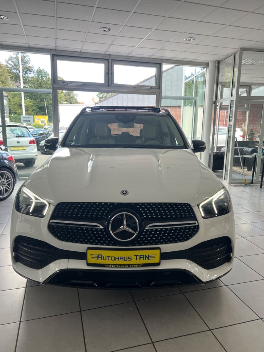 Fahrzeugabbildung Mercedes-Benz GLE 350 d 4Matic AMG Line PANORAMA*AHK*SITZBELÜF