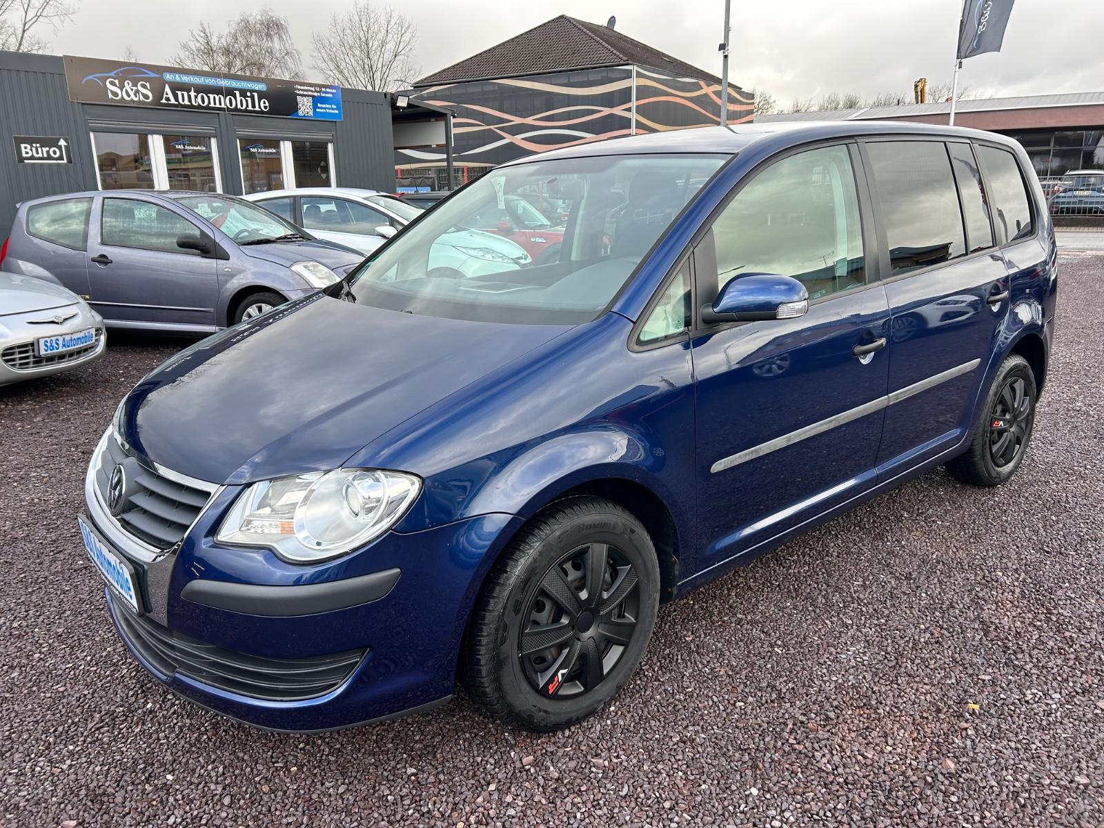 Volkswagen Touran Conceptline 1.6 *Klima*TÜV 06/2027*