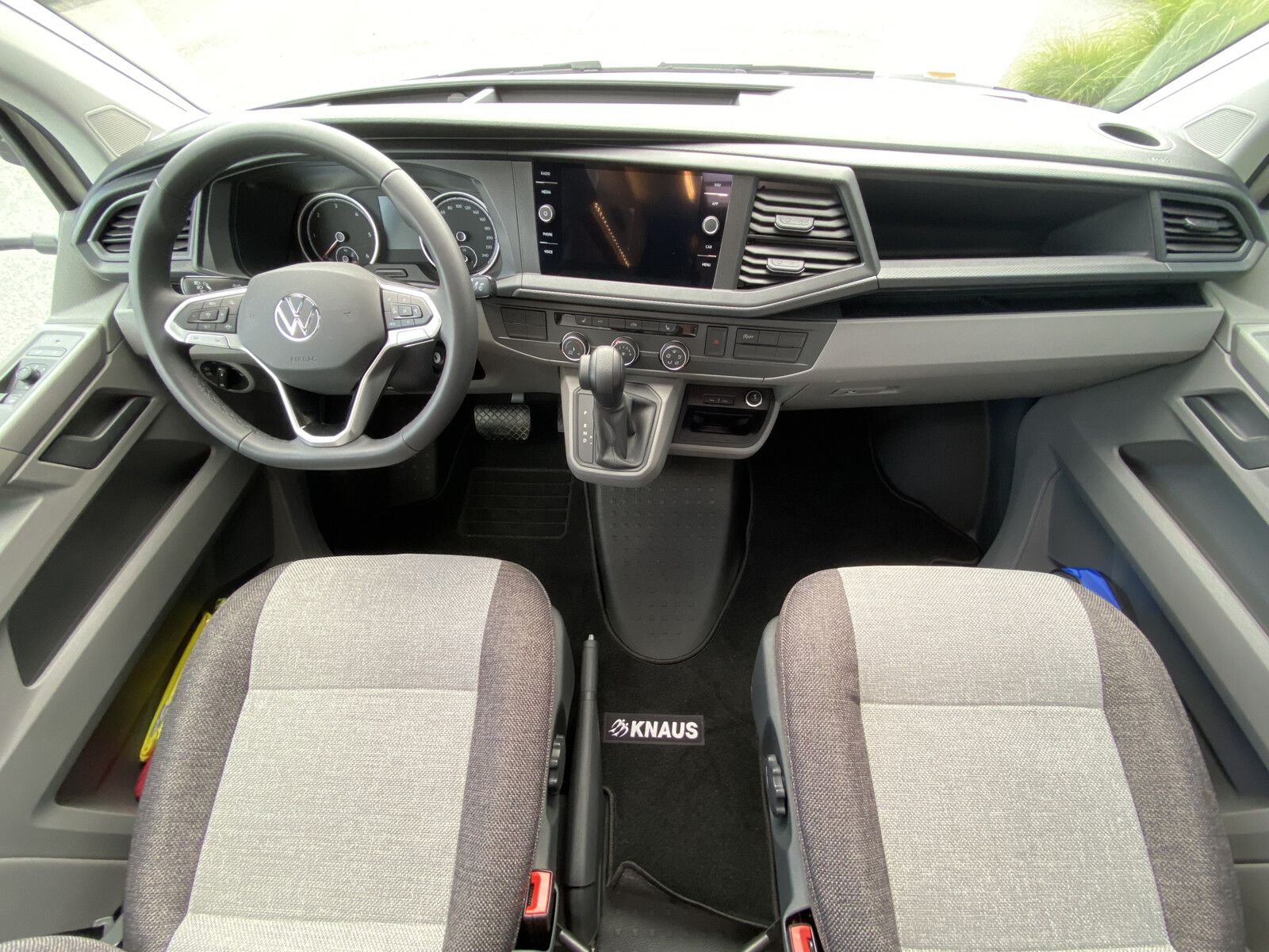 Fahrzeugabbildung Knaus Tourer Van VANSATION 500 LT Automatik, Markise