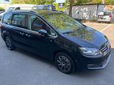Volkswagen Sharan Cup 2.0 BMT~DSG~AHK~BIXENON~EU5 - Volkswagen Sharan in Wiesbaden