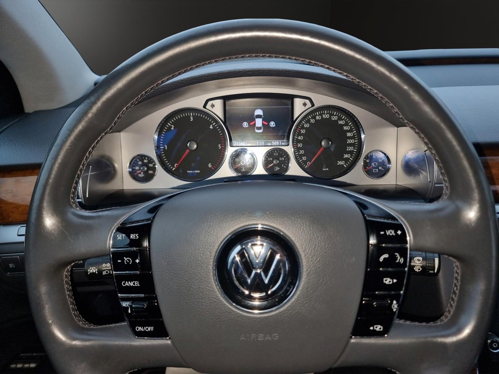 Volkswagen Phaeton 3.0 V6 TDI 4MOTION Tiptronic+AHK