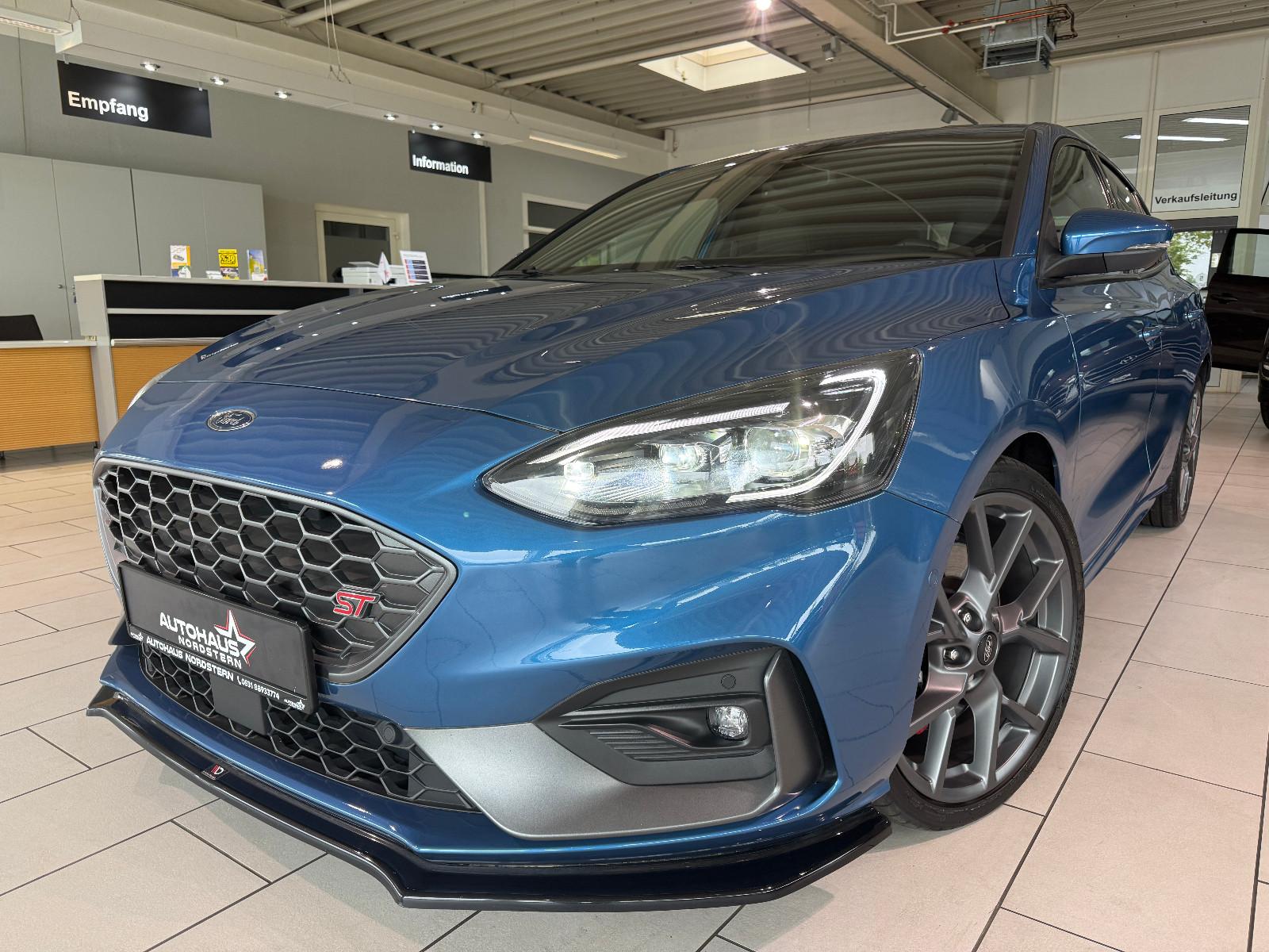 Ford Focus Lim. ST LED B&O APP AUTOMATIK
