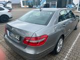 Mercedes-Benz E 300 CDI BlueEFFICIENCY ELEGANCE ELEGANCE - gebrauchte Mercedes-Benz E 300 aus dem Jahr 2011
