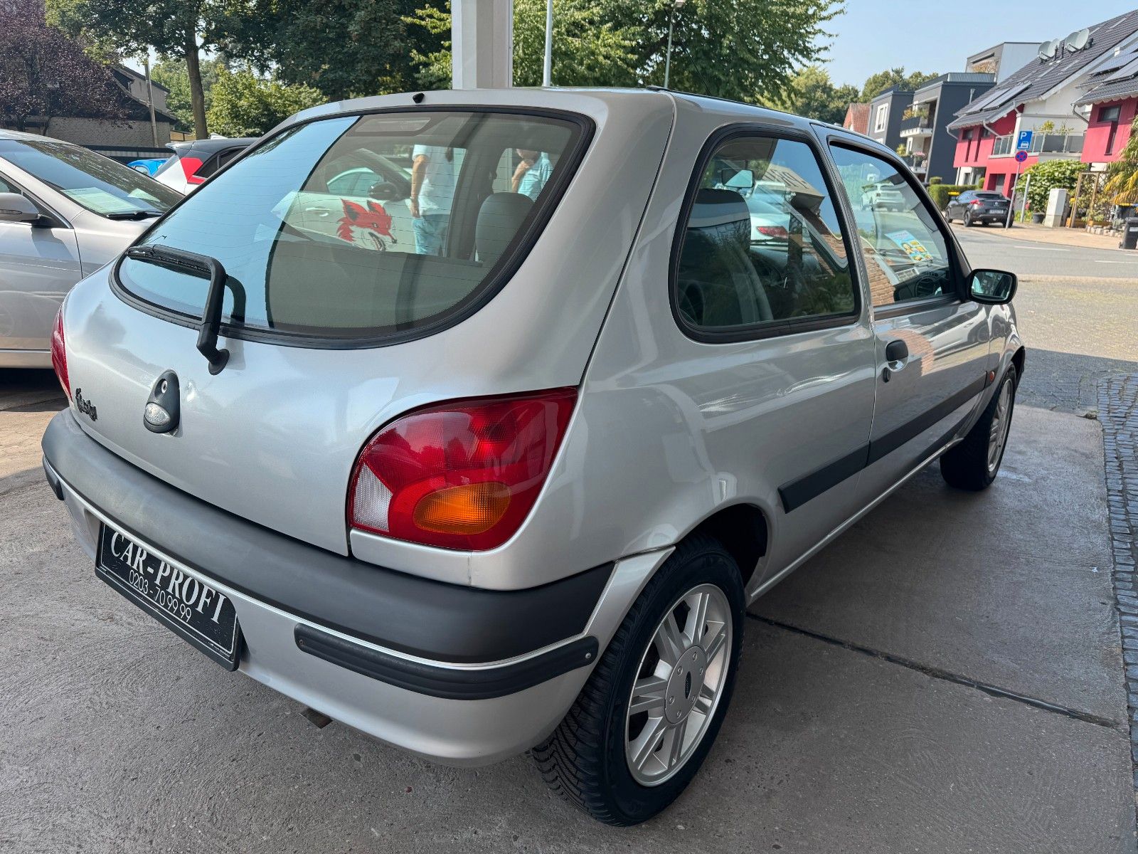 Fahrzeugabbildung Ford Fiesta 1.3 Klima/TÜV 8-27/Fast 1.Hd/40 Tkm