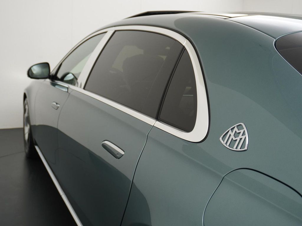Mercedes-Benz S 580 e 4MATIC Maybach achteras besturing, Manuf
