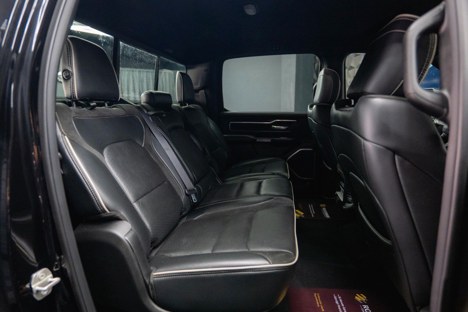 Fahrzeugabbildung Dodge RAM 3.6 V6 4x4 OFFROAD LARAMIE BLACK EDITION LED