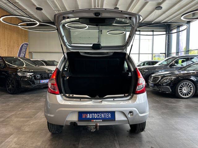 MYAUTOCENTER – Gebraucht- und Jahreswagen mit Werkstattservice in Pfaffenhofen Dacia Sandero Laureate *AHK*TÜV:328*1-Hand*