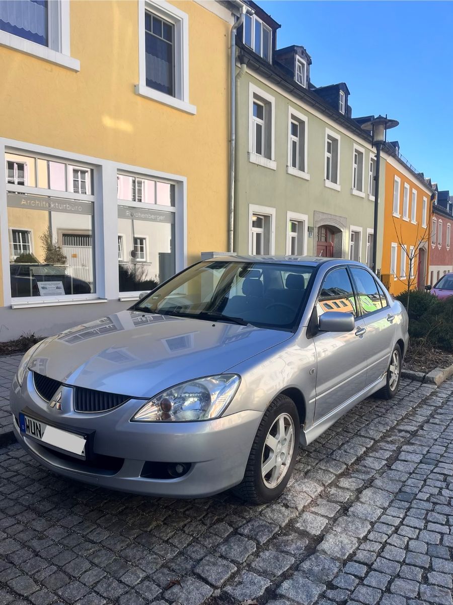 Mitsubishi Lancer 1.6 Invite Invite
