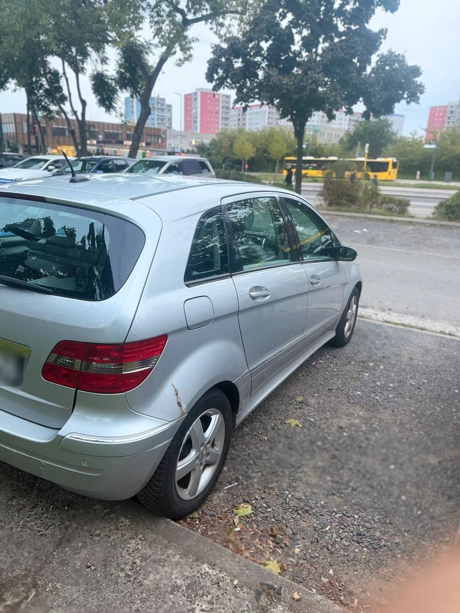 Mercedes-Benz B200 2007 — photo 10