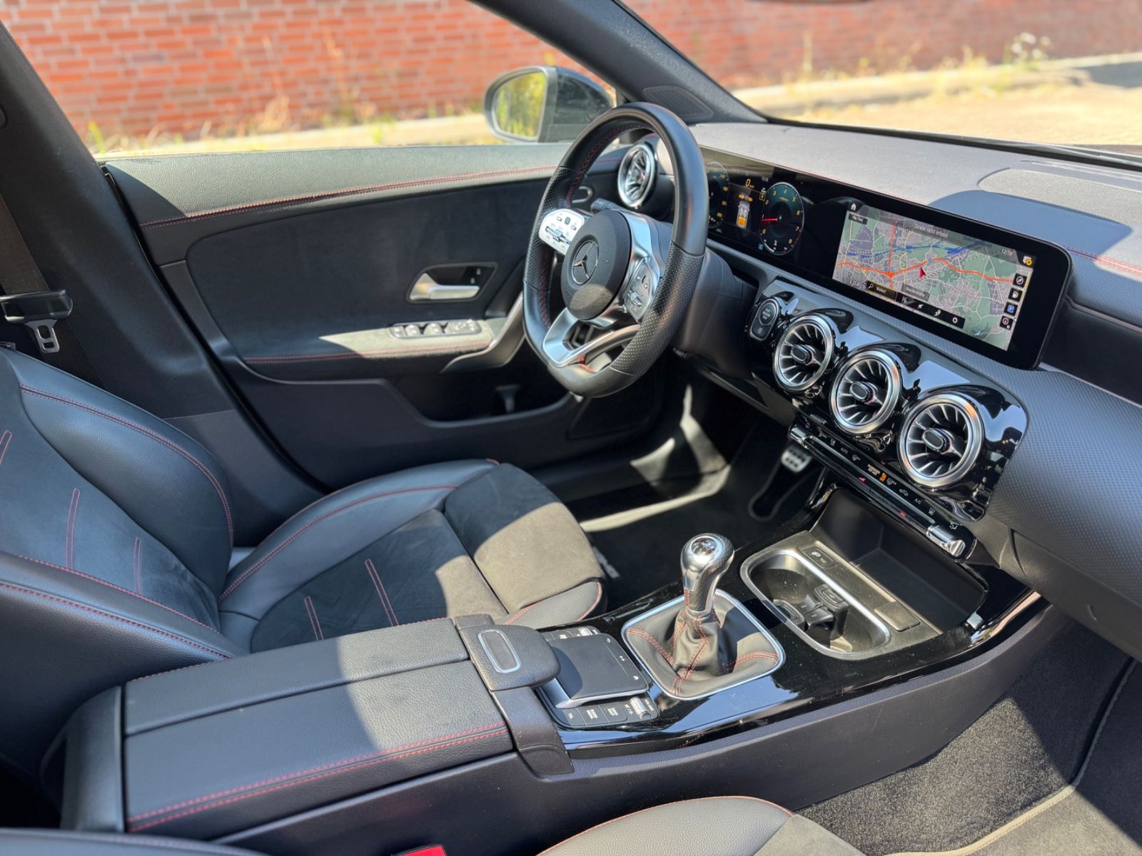 Mercedes-Benz CLA 200 AMG Styling-Paket Panorama foto 6
