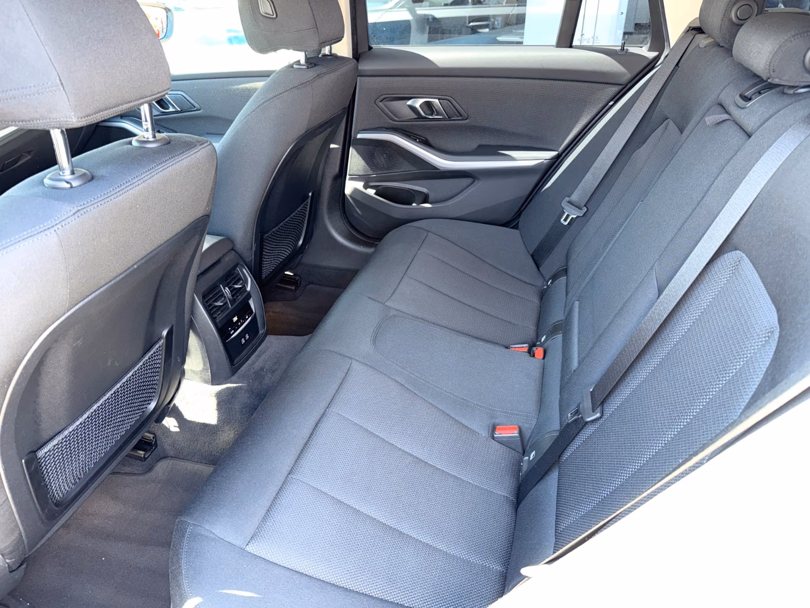 BMW 3 Series d Touring xDrive Advantage *SITZH*CARPLAY*, миниатюра 15