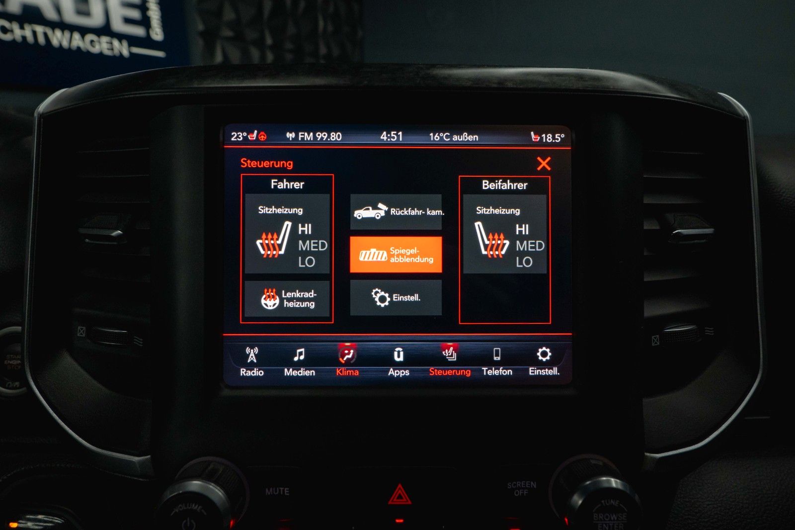 Fahrzeugabbildung Dodge RAM 5.7 V8 HEMI 4x4 OFFROAD BLACK EDITION 19%