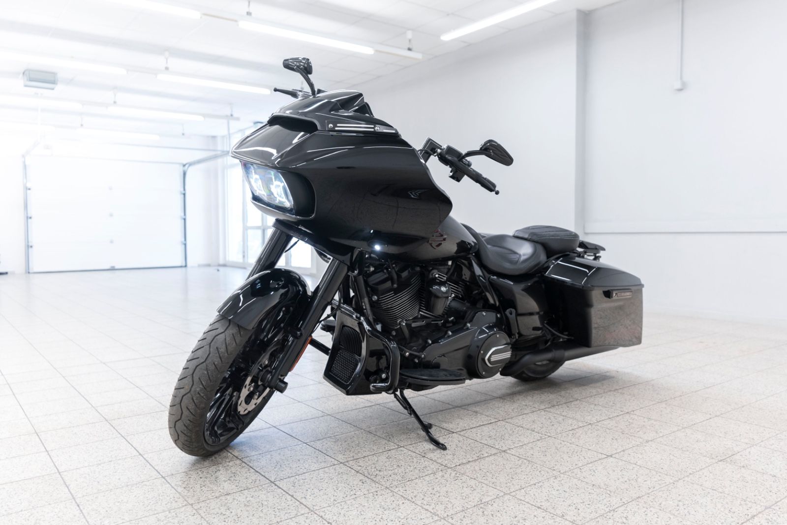 Fahrzeugabbildung Harley-Davidson FLTRXS ROAD GLIDE SPECIAL
