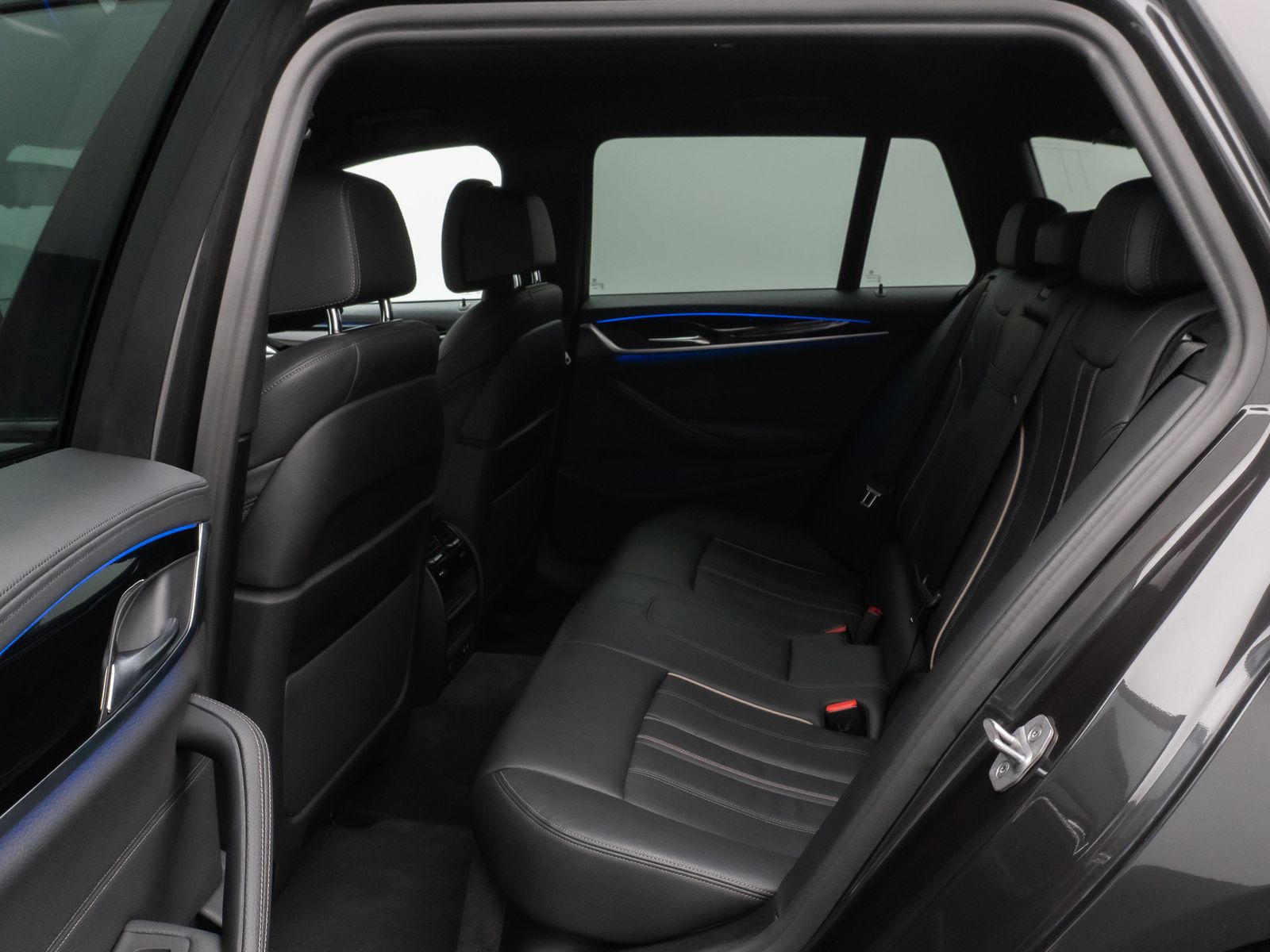 Fahrzeugabbildung BMW 520i M Sport Kamera DAB AHK Alarm Komfort 19Zoll