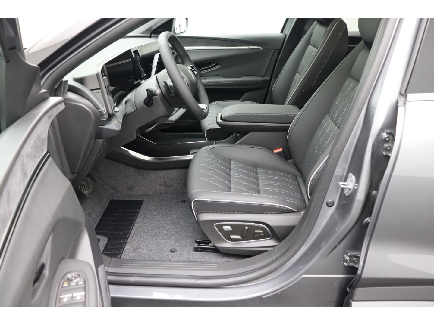 Fahrzeugabbildung Mitsubishi Eclipse Cross Diamant Top 11 KW LUXURY-Paket
