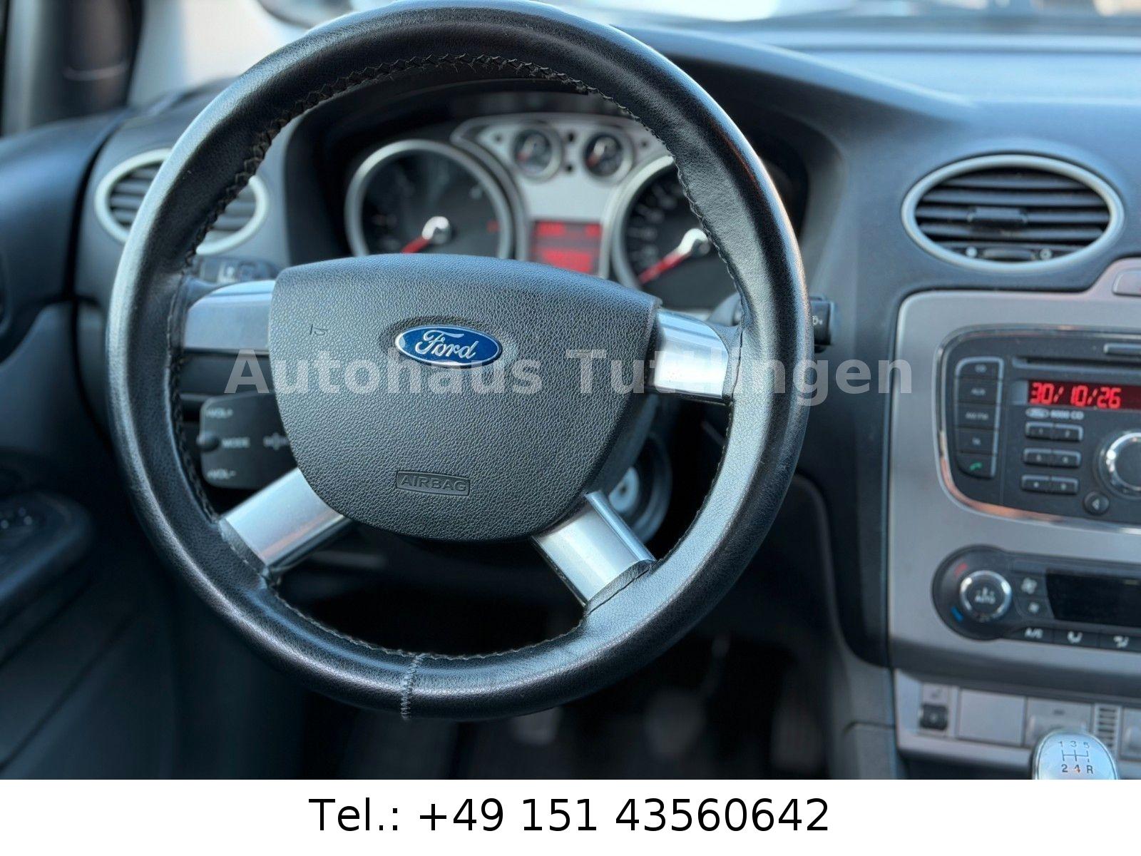 Ford Focus 2010 — photo 12