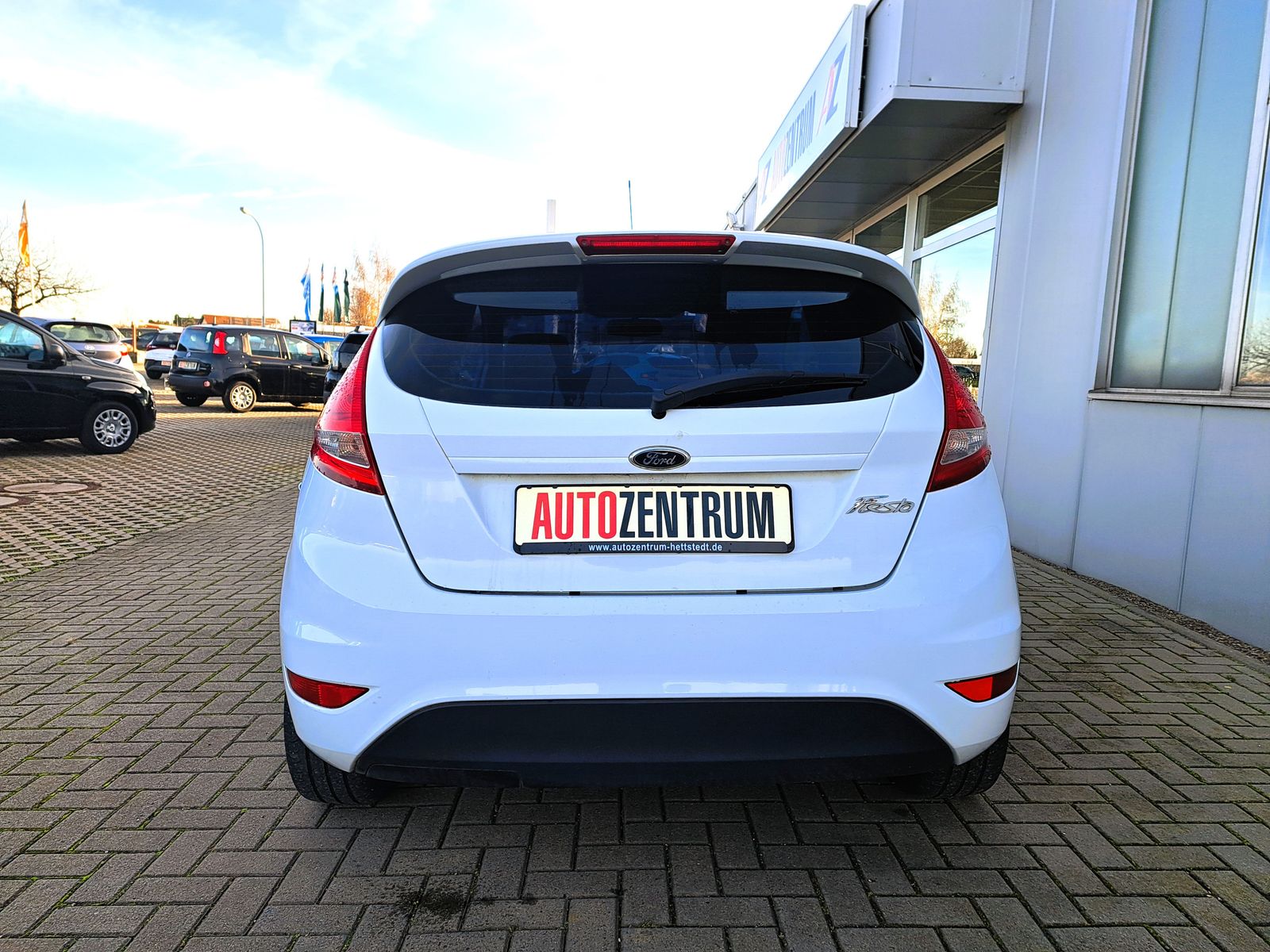 Fahrzeugabbildung Ford Fiesta Edition 82PS WINTERPAKET ALU