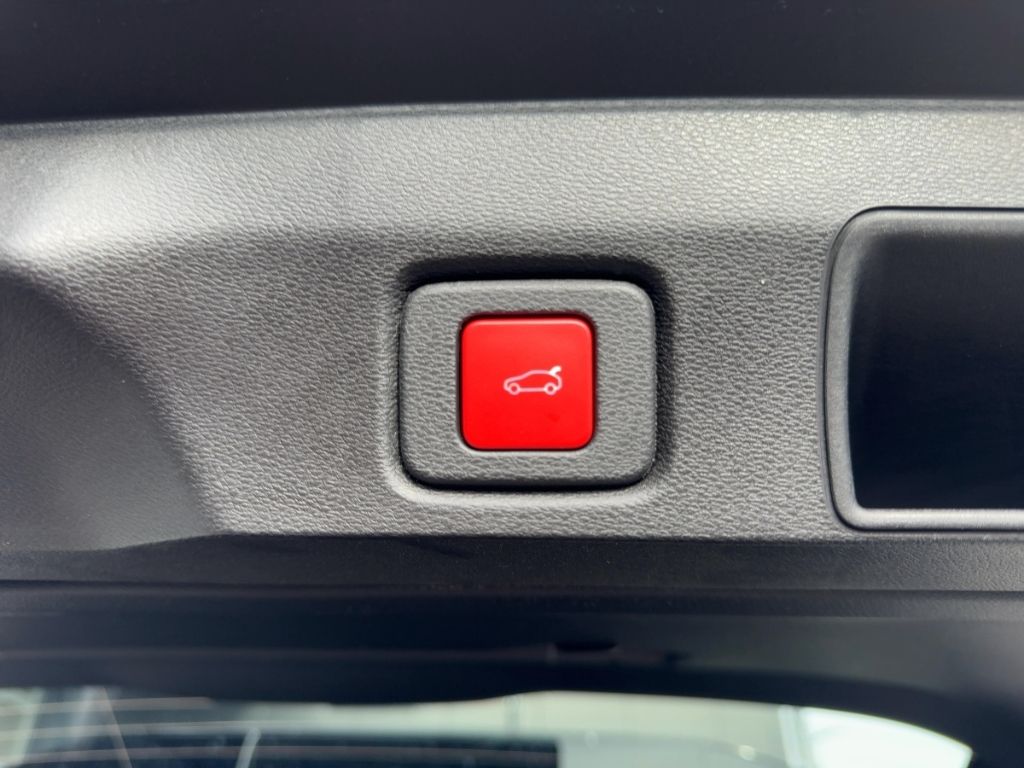 Fahrzeugabbildung Jeep Compass e-Hybrid First Edition PANO MATRIX HEAD-