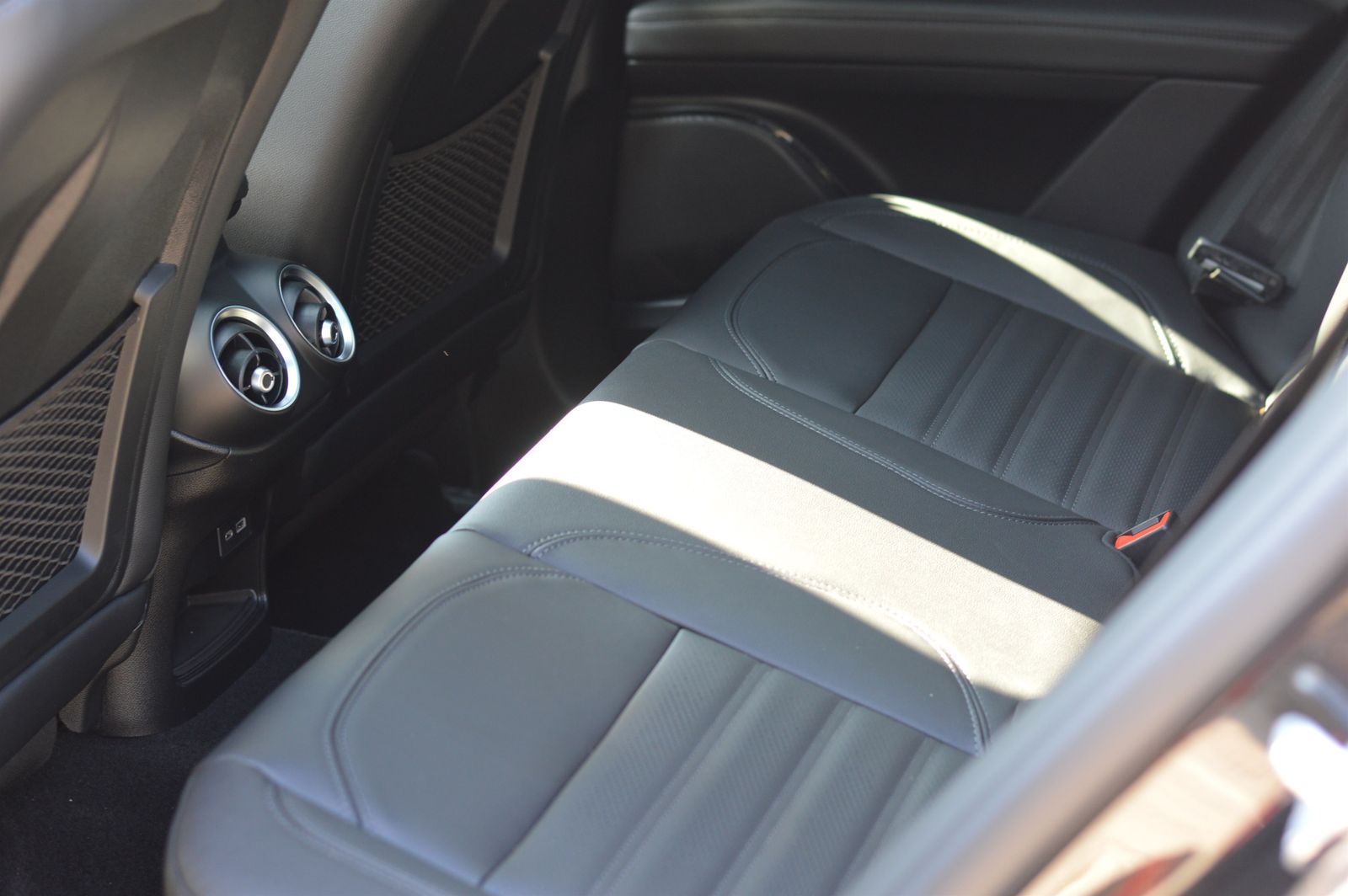 Alfa Romeo Stelvio - Bild 9