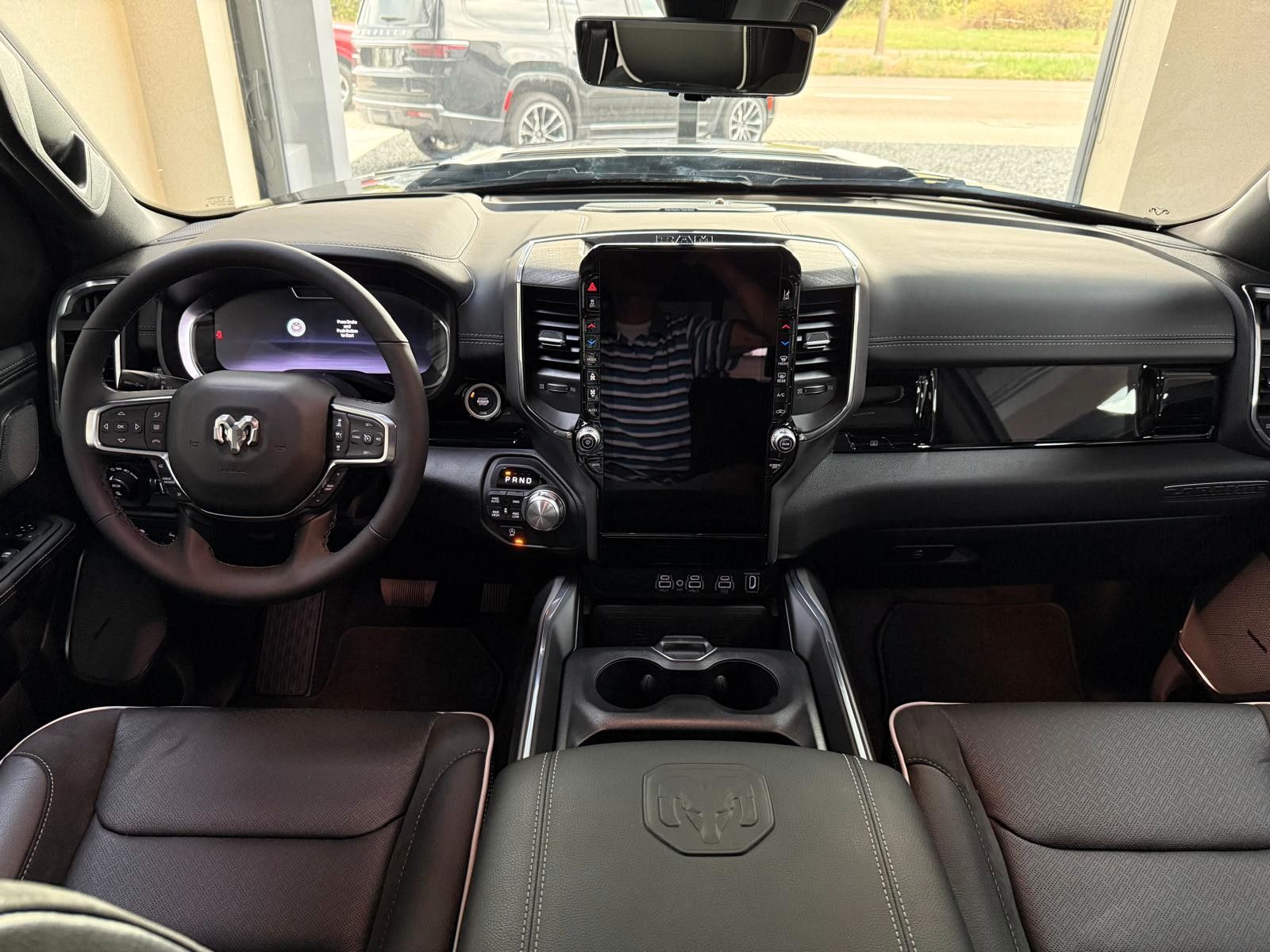 Fahrzeugabbildung Dodge RAM LARAMIE HURRICANE 3.0L-