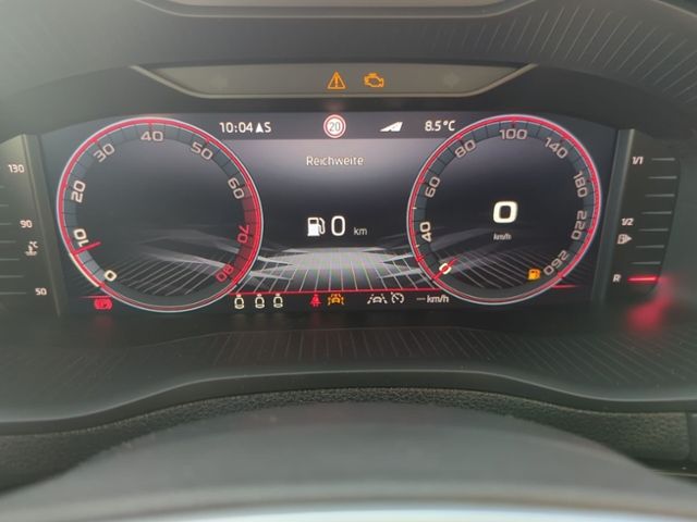 Fahrzeugabbildung SKODA Karoq 1.5 TSI Sportline AHK NAVI KAMERA