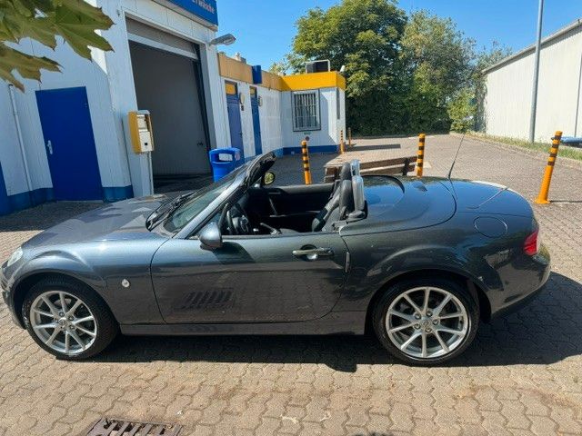 Fahrzeugabbildung Mazda MX-5 2.0 Sports-Line Roadster Coupe LEDER SHZ