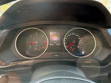 Volkswagen Tiguan - 11