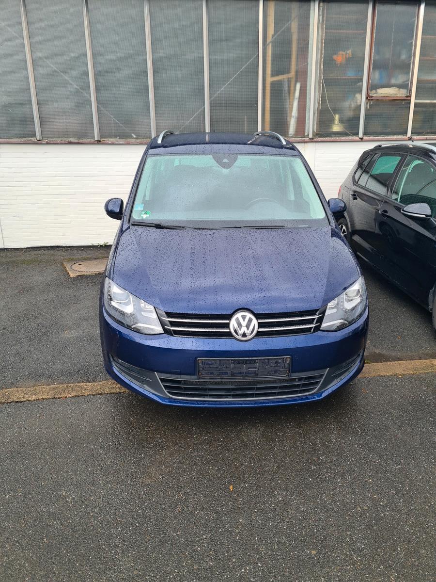 Volkswagen Sharan IQ.DRIVE *AHK*Bi-Xenon*APP-Connect*