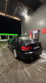 BMW 325i - - BMW 325 mit Benzin-Antrieb: Coupe