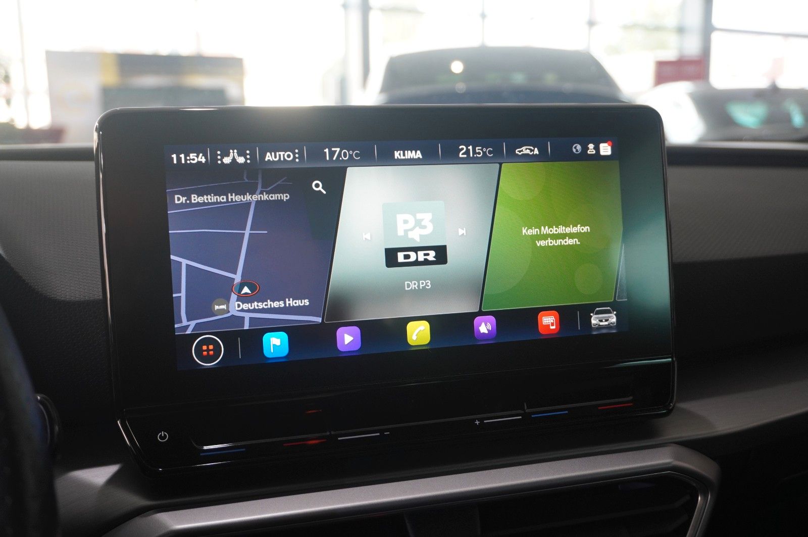 Fahrzeugabbildung SEAT Leon ST 1.5 TSI FR SPORT DSG NAVI/LED/VIRT./DAB+