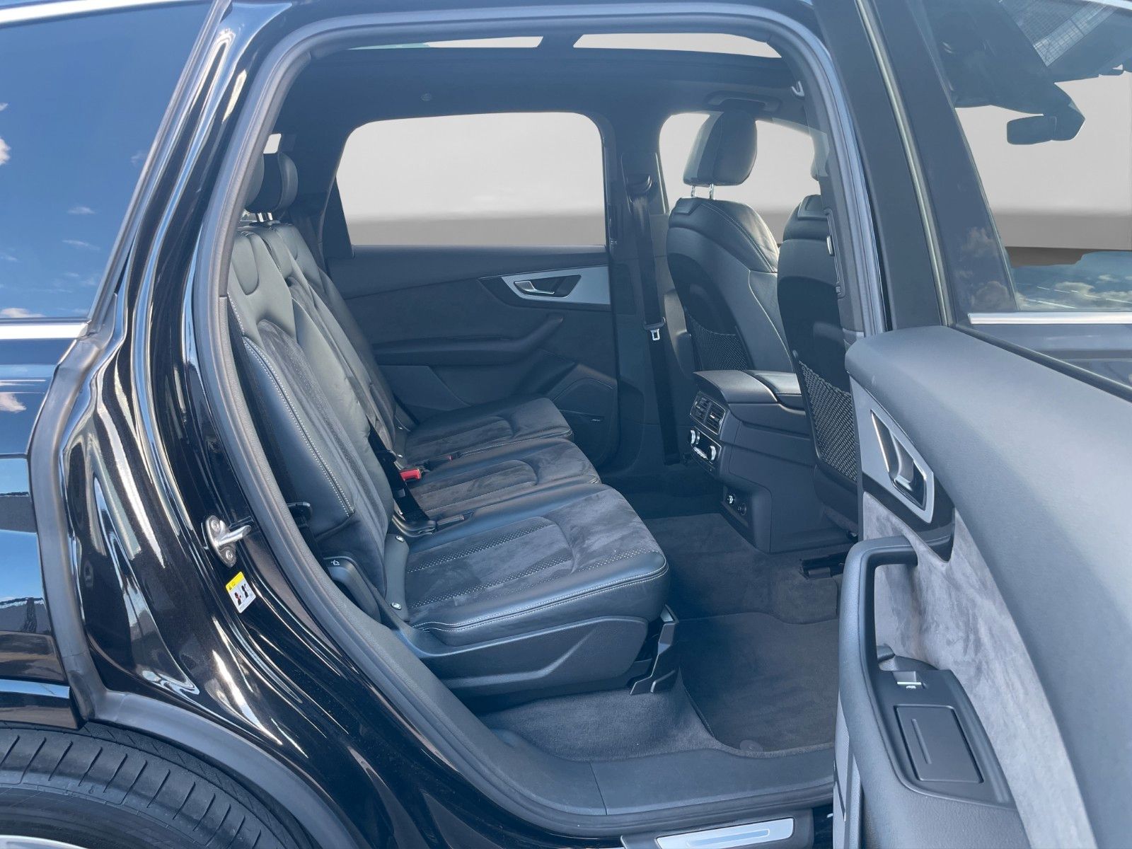 Audi Q7 50 TDI Qu. S line/7Sitze/Pano/AHK/ACC/Standhe foto 13