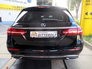 Mercedes E 300 - 12