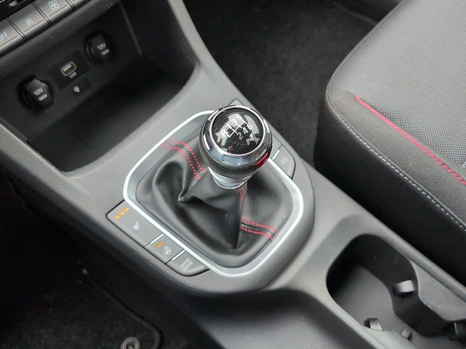 Fahrzeugabbildung Hyundai i30 1.0T N LINE KOMF-P GARANTIE NAV+KAM+SHZ+LED+