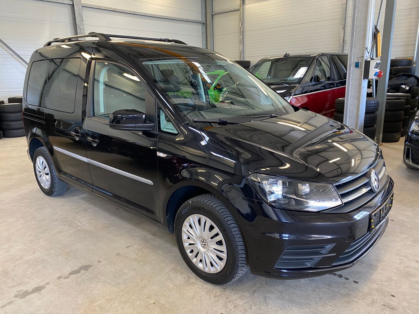 Fahrzeugabbildung Volkswagen Caddy 2.0 TDI Klimaautomatik PDC SHZ Tempomat