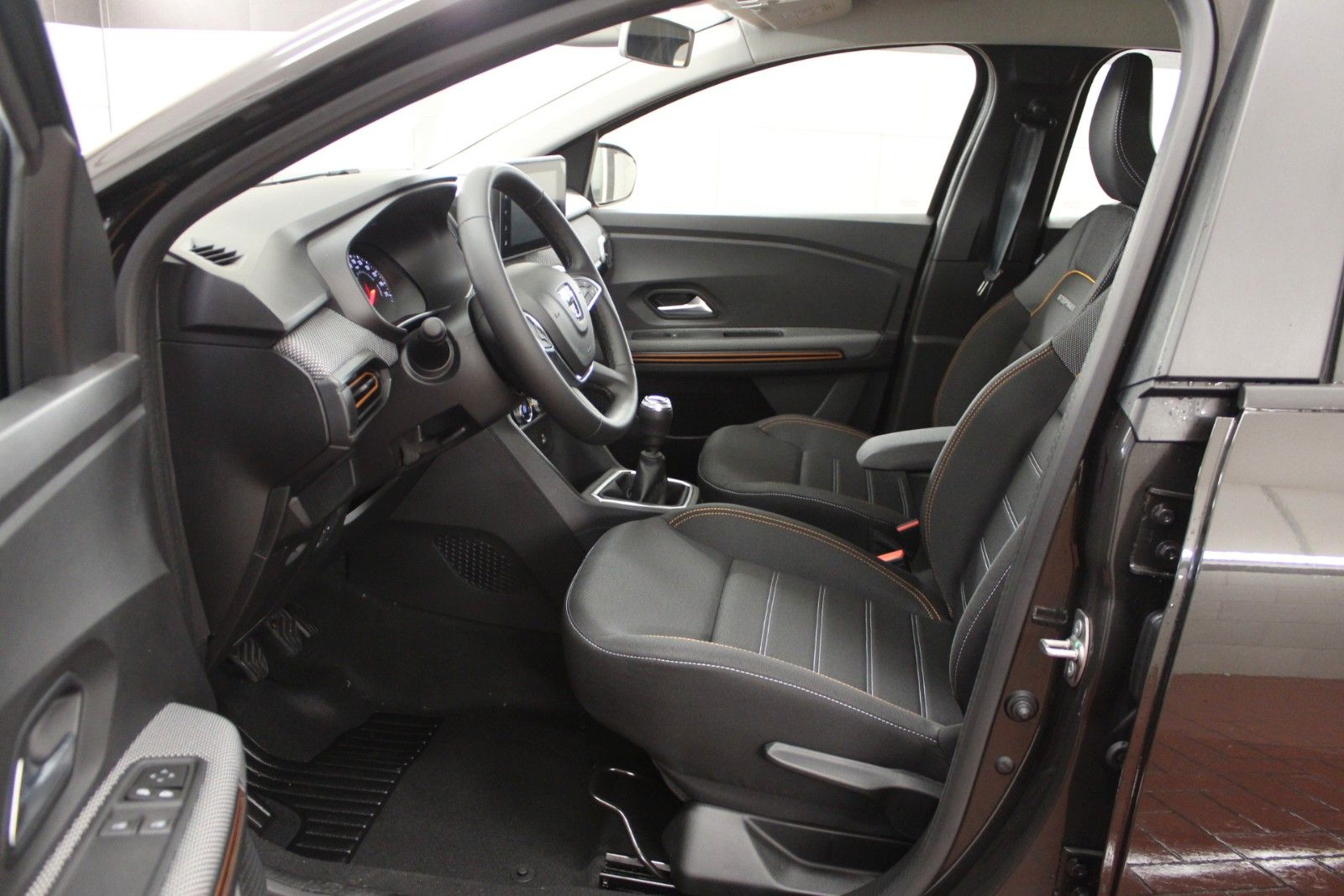 Fahrzeugabbildung Dacia Sandero Tce90 Stepway* Komfort Paket *