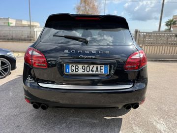 Porsche Cayenne - 6