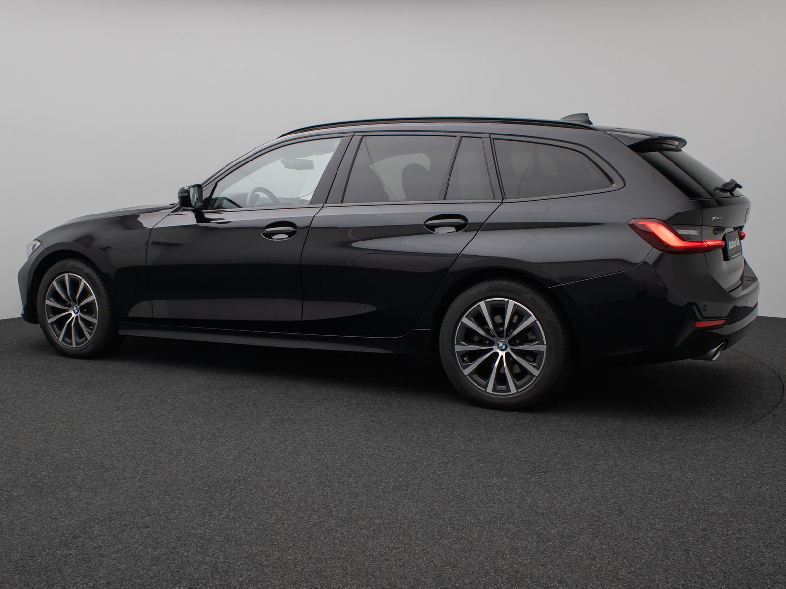 Fahrzeugabbildung BMW 320d xD SportLine Laser HUD DAB H/K Komfort Alar