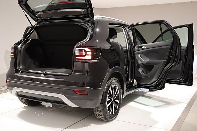 T-CROSS UNITED 1.5 TSI 110kW DSG KAMERA LED PDC 