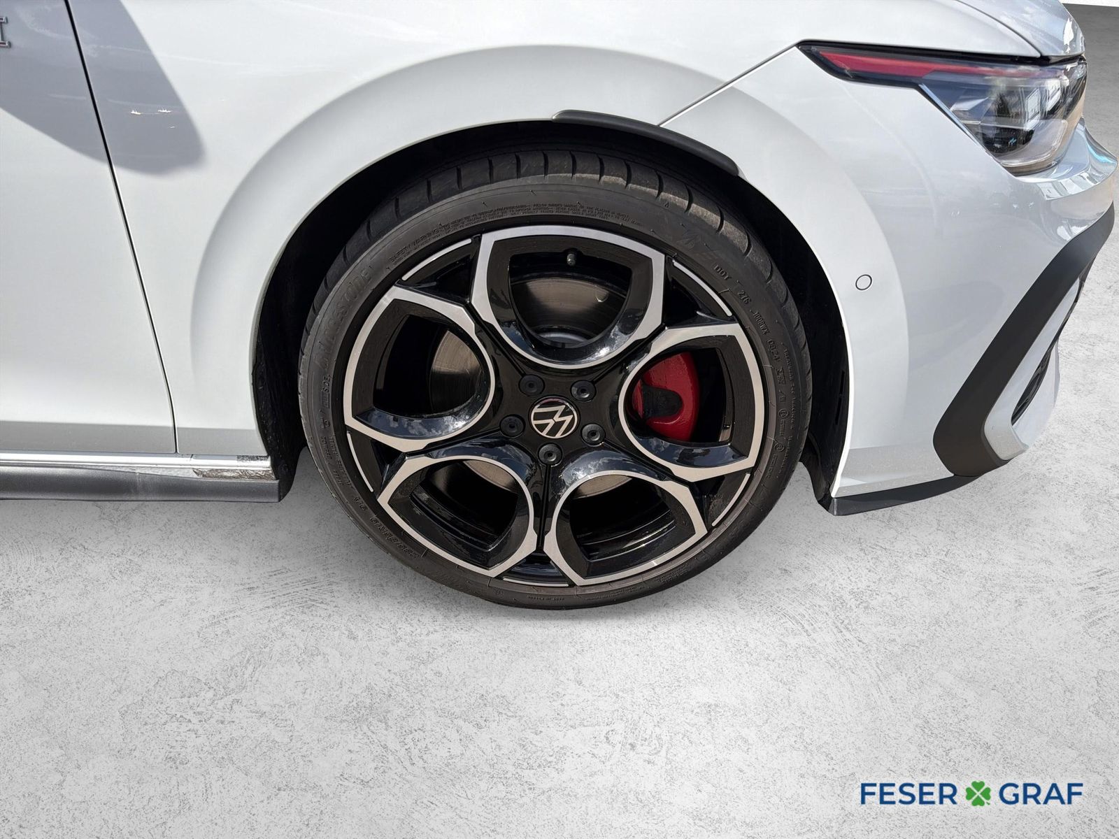 Volkswagen Golf VIII GTI 2.0 TSI DSG AHK HuD PANO MATRIX foto 4