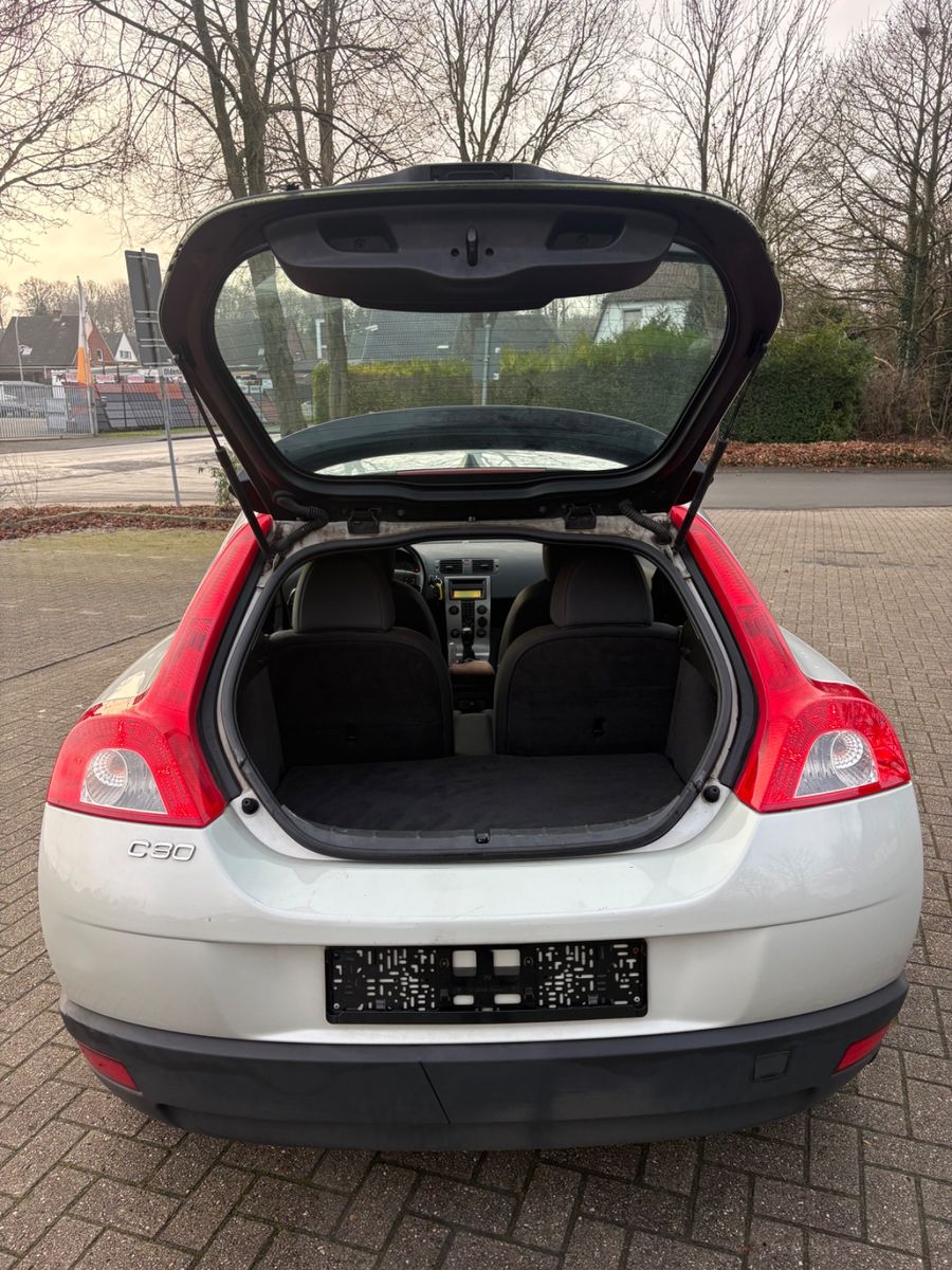 Photo 9 of VOLVO C30