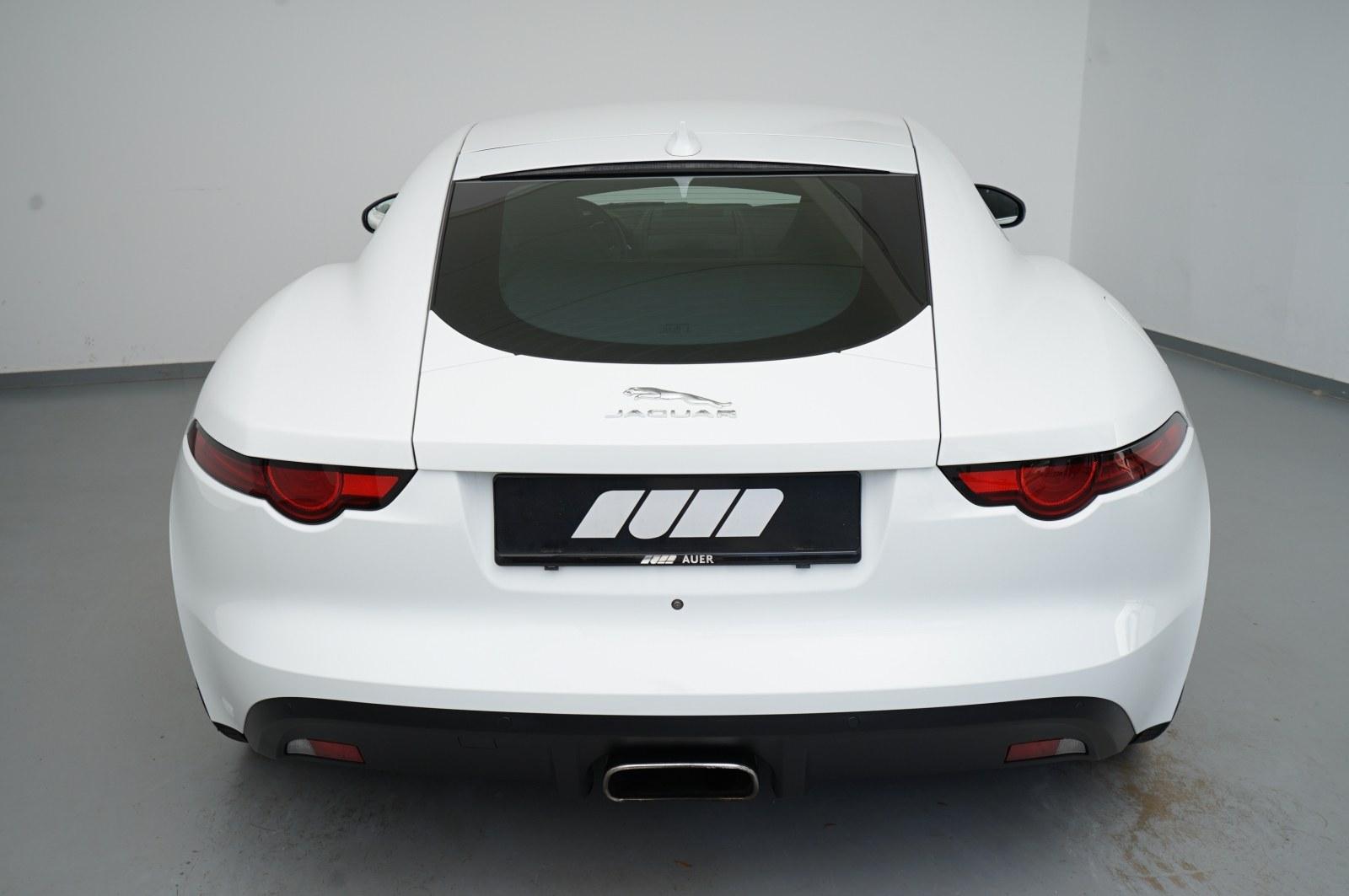 JAGUAR F-TYPE COUPÉ 300CH - XENON - CUIR - CHAUFFAGE STATIONNAIRE - CAMÉRA - BVA - 74.775 KMS