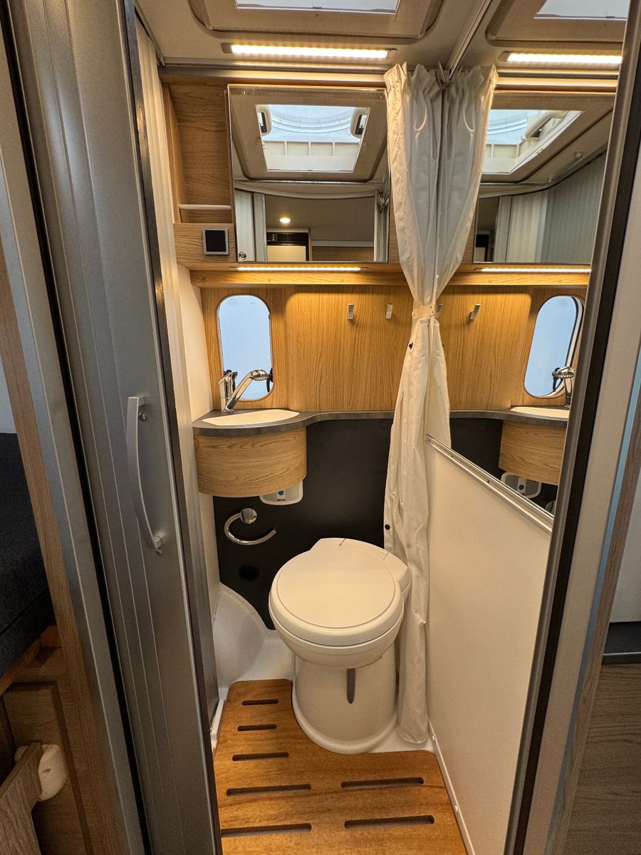 Fahrzeugabbildung Sunlight Cliff 640 FIAT EINZELLBETTEN TV KAMERA 18 ZOLL