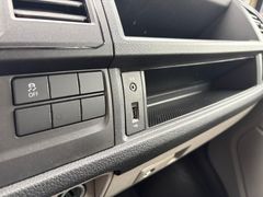 Fahrzeugabbildung Volkswagen T6 Caravelle lang Comfortline TAXI 1.Hand