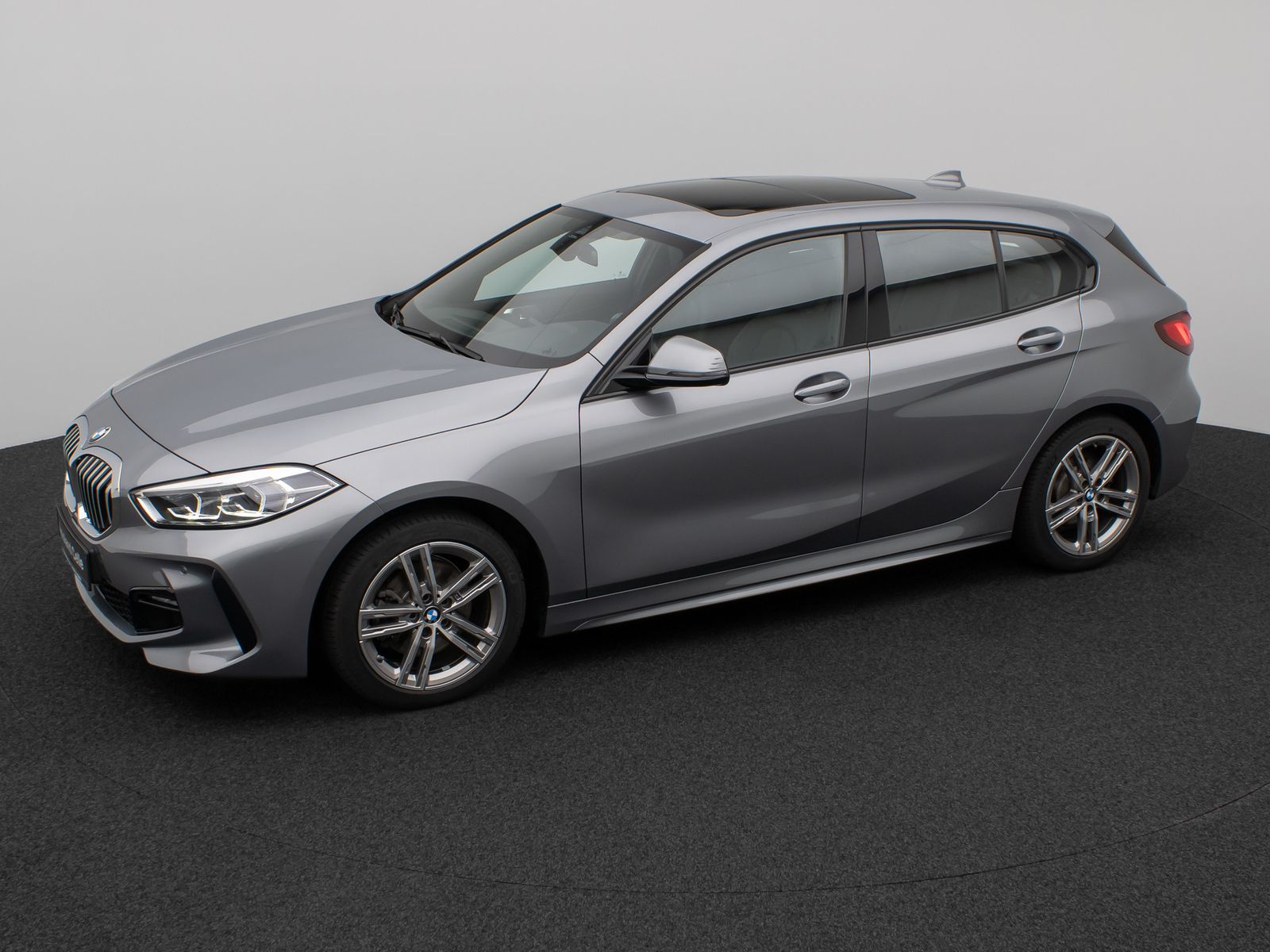 Fahrzeugabbildung BMW 118i M Sport DAB Panorama HiFi Adapt.LED Leder