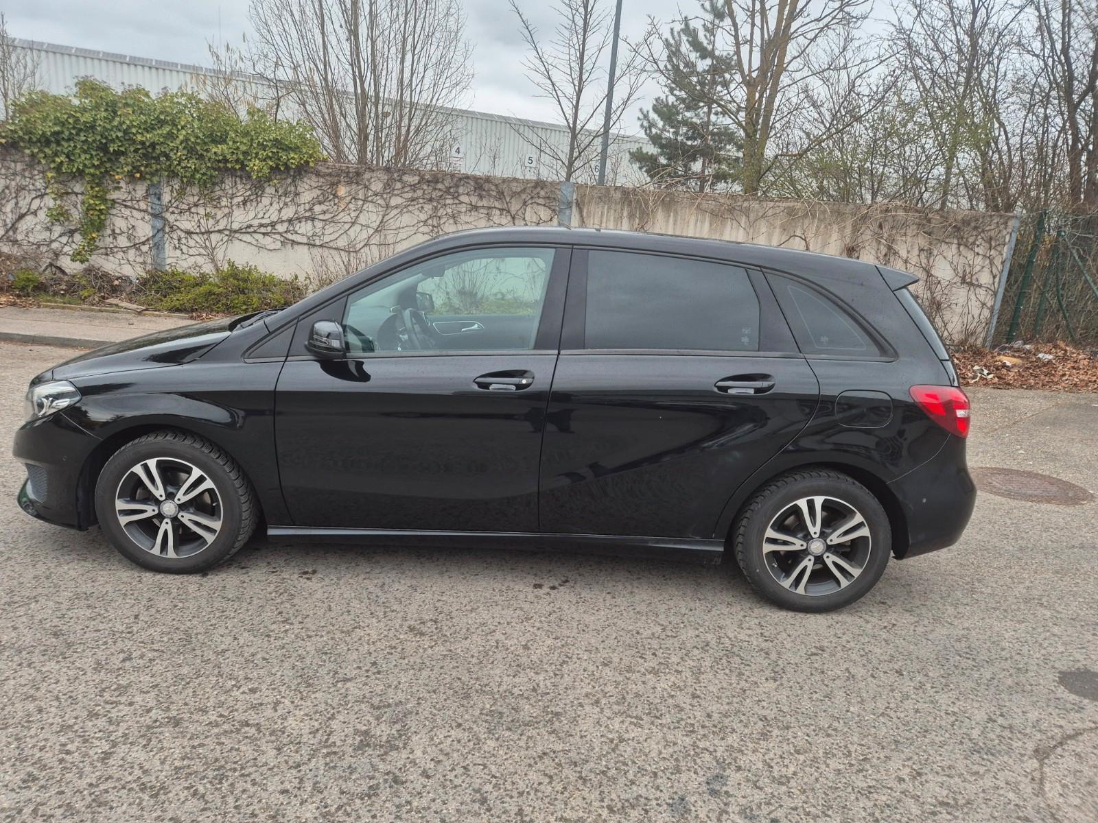 Mercedes-Benz B 180 B B 180 CDI / d