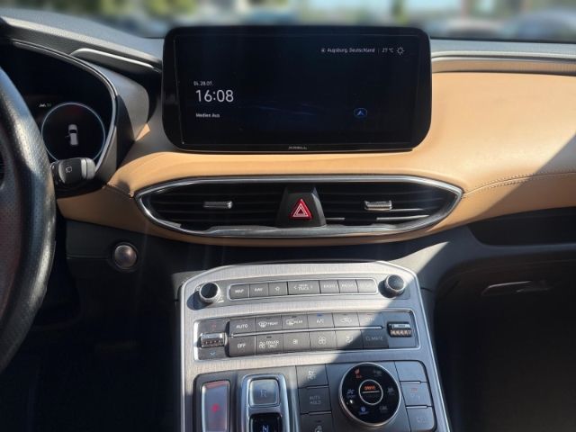 Fahrzeugabbildung Hyundai SANTA FE 1.6 Signature PHEV +LEDER+KLIMA+NAVI+PD